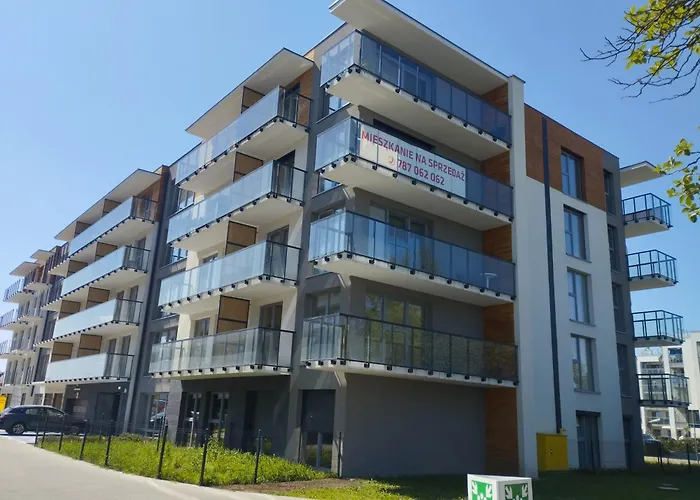 Apartament Przy Porcie z klimatyzacją, garażem i rowerami
